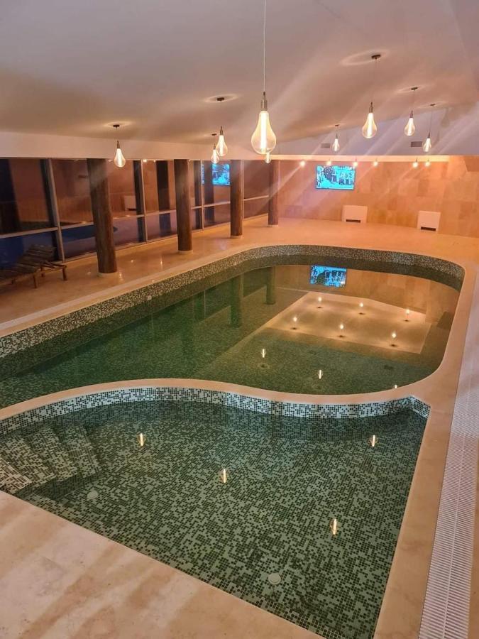 7Soapte Timişu de Jos Exterior foto