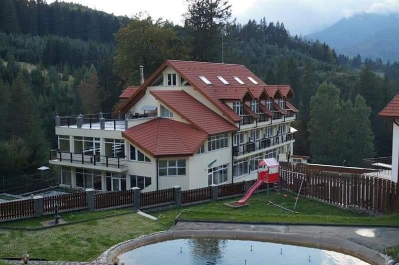 7Soapte Timişu de Jos Exterior foto